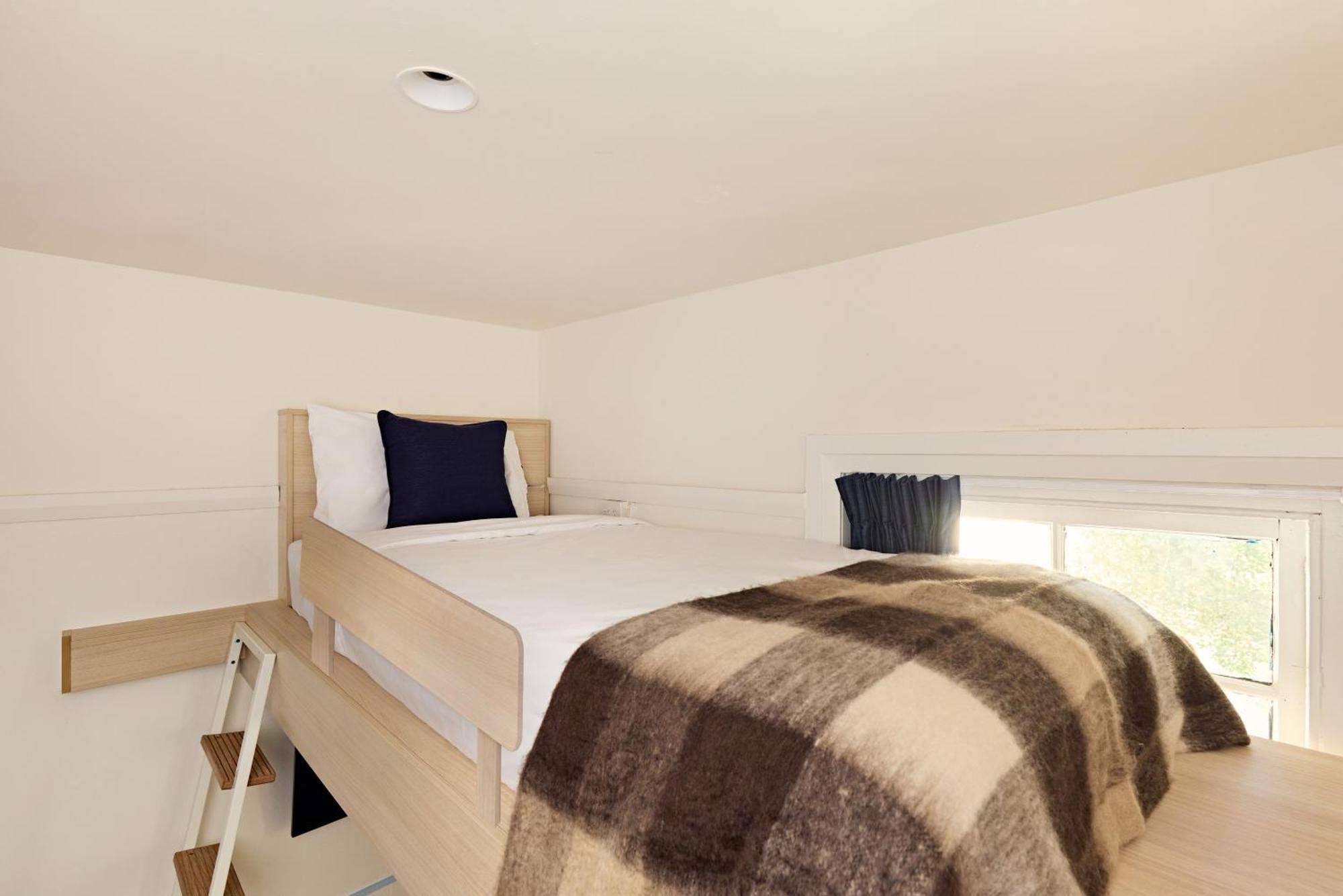 Little Drifter Bondi Hostel ซิดนีย์ ภายนอก รูปภาพ
